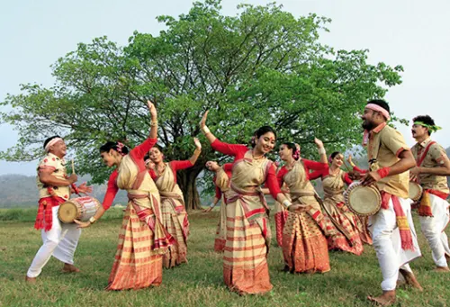 Celebrate Rongali / Bohag Bihu in Assam (14th – 20th April 2025, Assam)